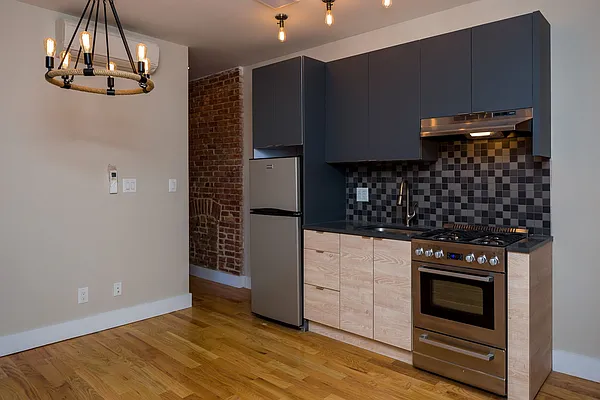 Rented by Nooklyn NYC LLC | media 8