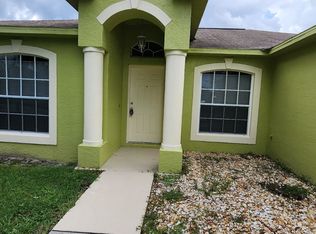 6122 NW East Deville Cir, Port Saint Lucie, FL 34986