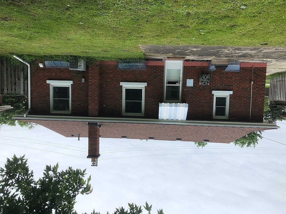 2nd image of 7403 Drummond Rd