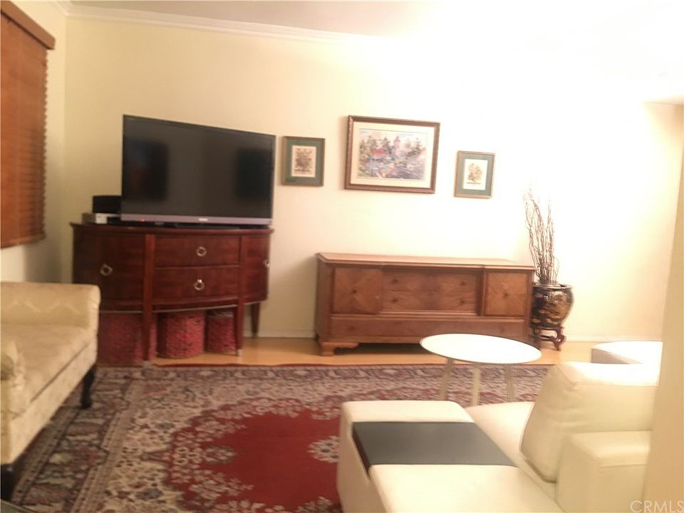 1st image of 8650 Belford Ave APT 121