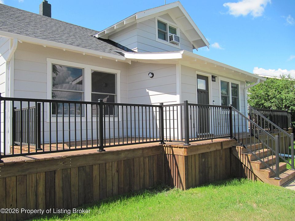 1st image of 341 2nd St SE