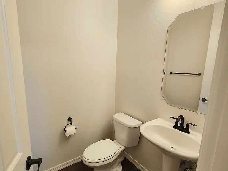139 W Leatherwood Ave — Photo 35