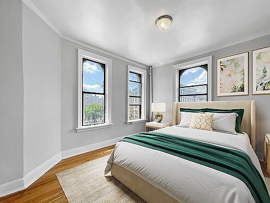 3rd image of 1697 Amsterdam Ave #40