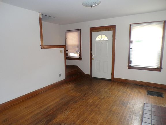4th image of 22-32 W Hudson St