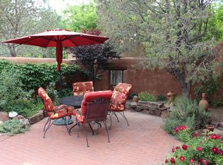 323 Magdalena Rd, Santa Fe, NM 87501