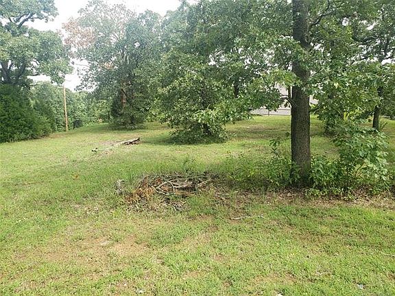 3rd image of 2656 Woodstone Dr