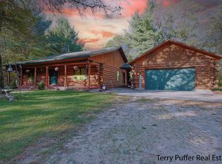 1101 S Thornapple Ave, White Cloud, MI 49349