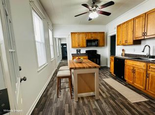 128 W 26th St FLOOR 1, Bayonne, NJ 07002