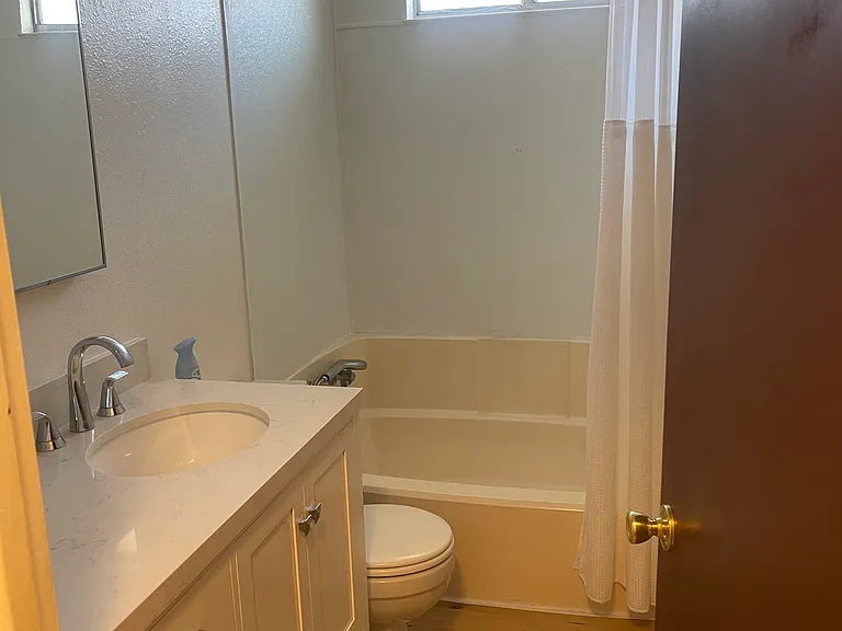 817 Madsen Dr — Photo 21