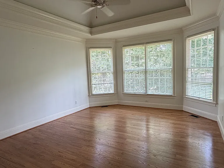1030 Dejarnet Ct — Photo 10