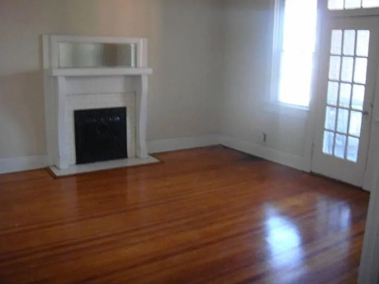 1009 Brandon Ave #1 — Photo 2