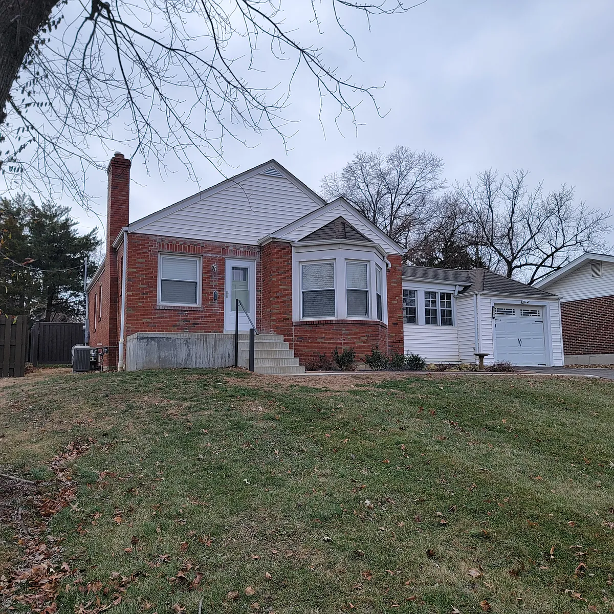 Building Photo - 9824 Affton Pl
