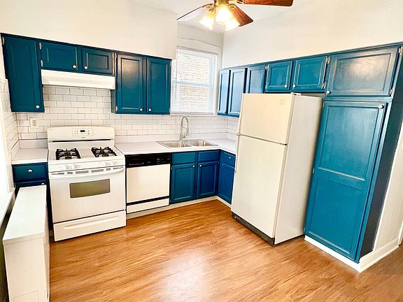 4th image of 5225 W Cornelia Ave Floor 2