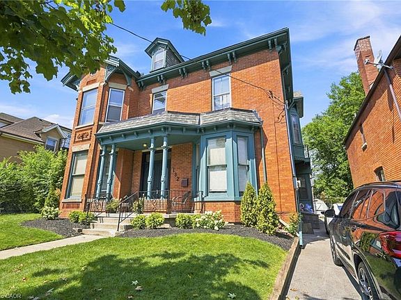 3rd image of 132 Emerald St S