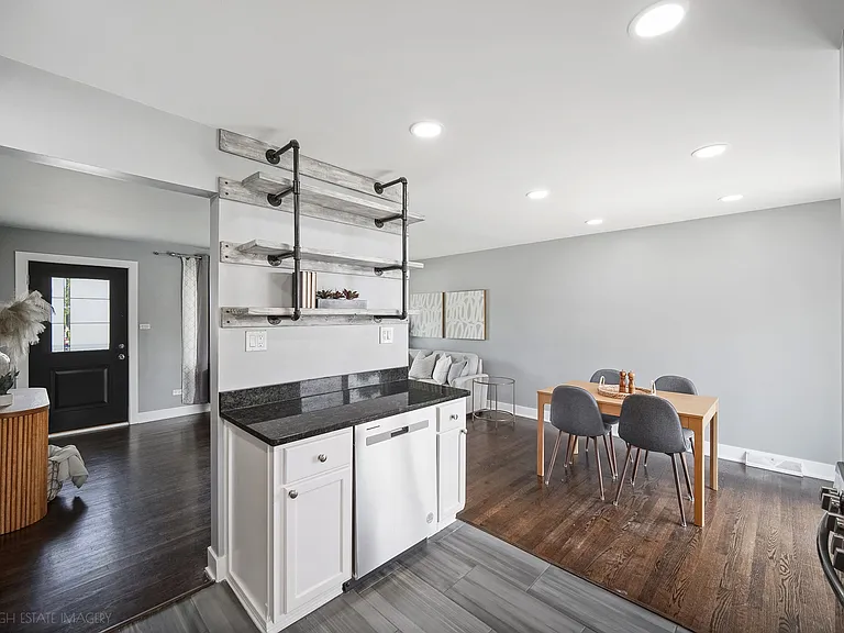10403 Barnard Dr — Photo 9
