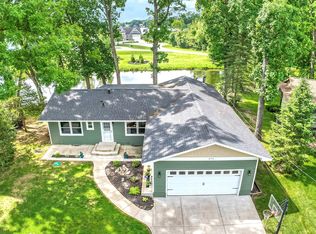 577 Acorn Trl, Horton, MI 49246