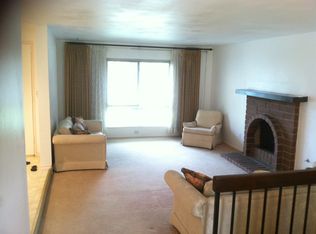 19951 Lanark St, Winnetka, CA 91306