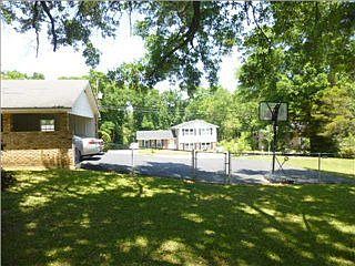 2nd image of 2301 Lantern Ln E