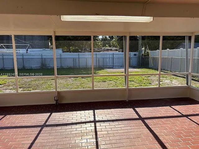2820 SW 65th Ave — Photo 17