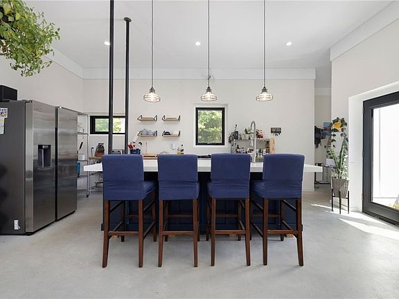3rd image of 10 Bucknam Rd
