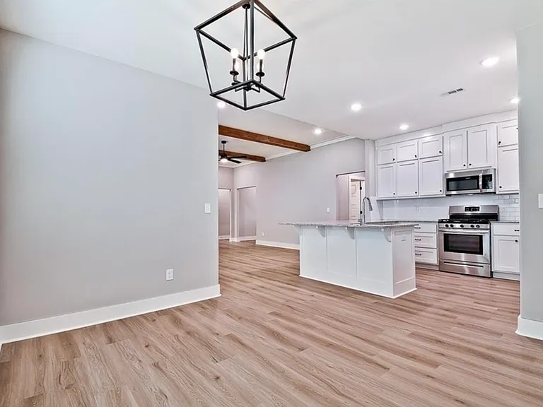 951 Sugar Loaf St — Photo 5