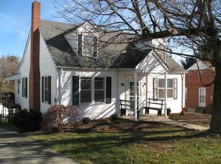 422 W High St, Woodstock, VA