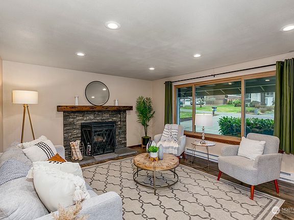 4th image of 12900 Robinhood Lane
