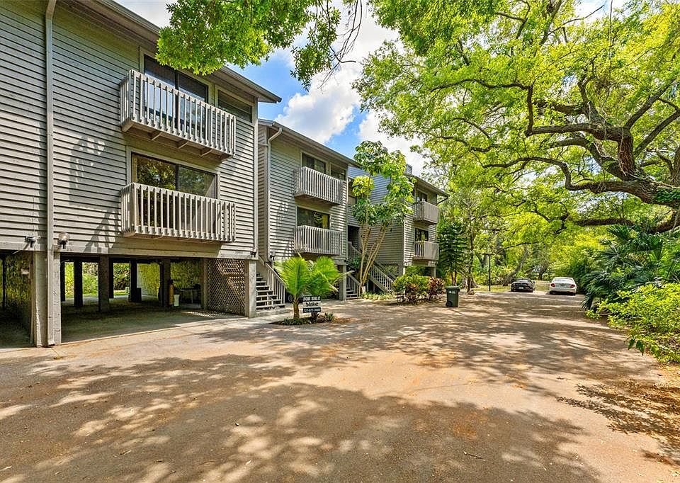 1st image of 2055 Arbor Dr