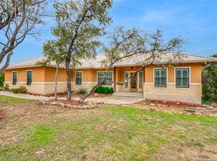 148 Private Road 1712, Mico, TX 78056