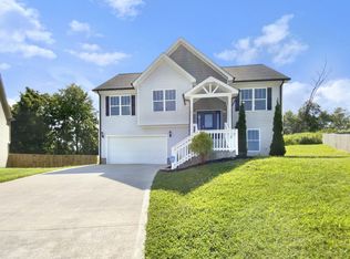 120 Woodtrace Ct, Clarksville, TN 37042