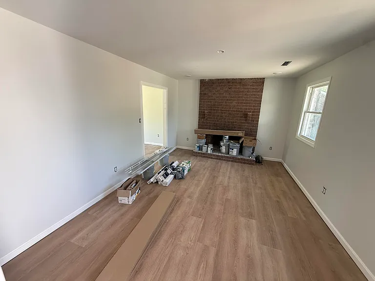 1352 Canonero Dr — Photo 2