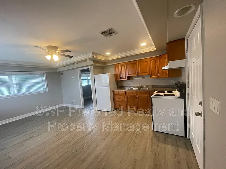 222 Fairweather Ln #5 — Photo 4