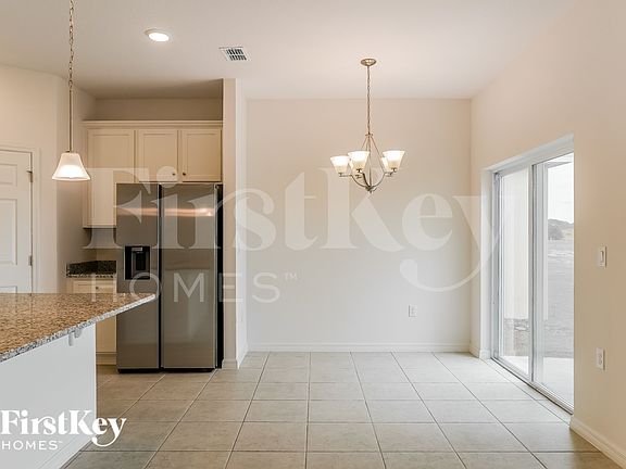 4th image of 597 Crown Rose Dr