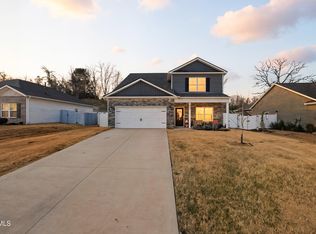 5402 Wildlife Cir, Piney Flats, TN 37686