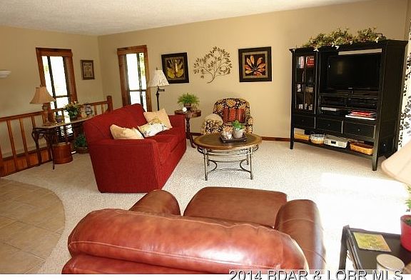 3rd image of 1030 Whippoorwill Ln