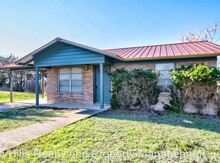 1300 Ridge Dr, Kerrville, TX 78028