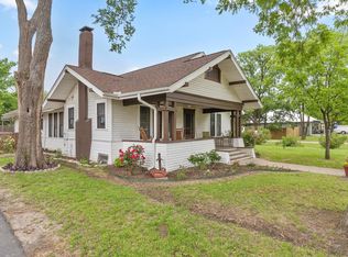 407 S Main St, Kemp, TX 75143