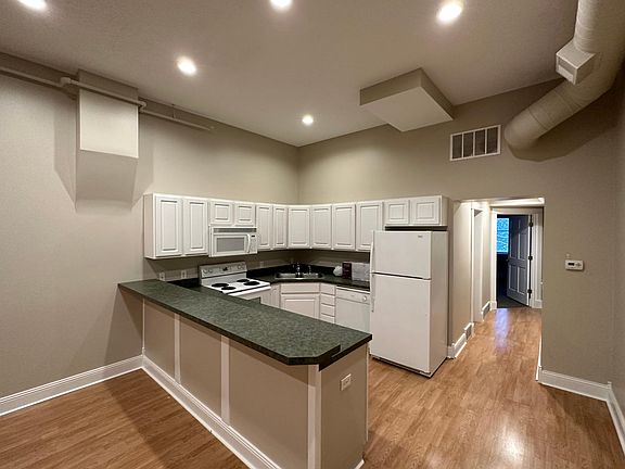 2nd image of 210 Washington Ave Ste 3