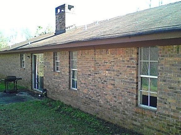 3rd image of 315 Linda St