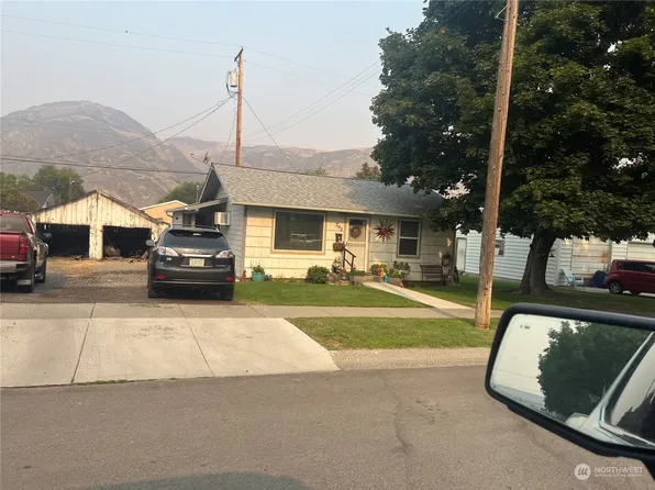 702 Cedar Street, Coulee Dam, WA 99116