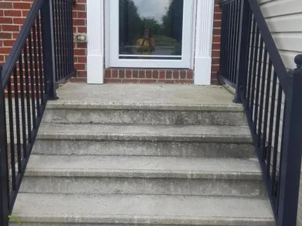 2700 Sawmill Green Dr, Powell, OH 43065