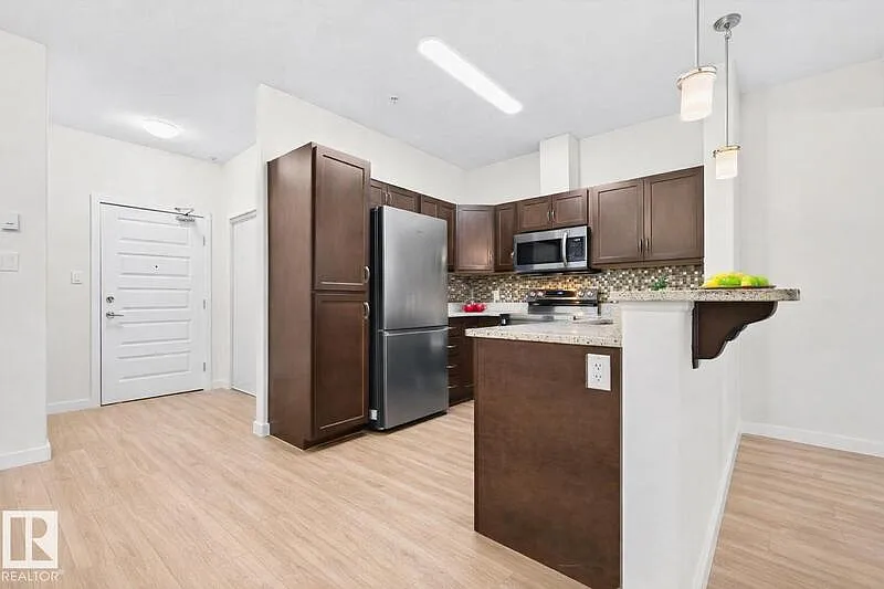 1 bed, 1.0 bath, 730 sqft, $1,500 — Photo 1