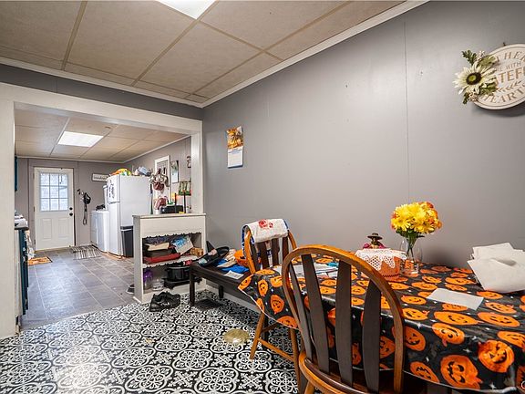 5th image of 8 Bellinger St