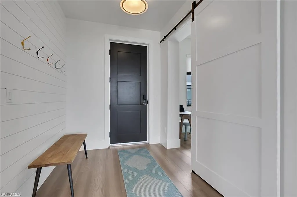 2 bed, 2.0 bath, 1467 sqft, $14,500 — Photo 3