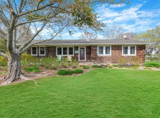 17 Valley Dr, East Moriches, NY 11940