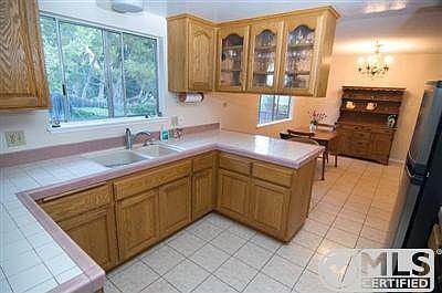 4th image of 380 S Longwood Ct