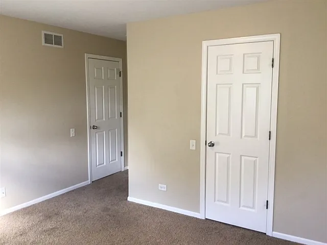 195 Half Moon Cir — Photo 11