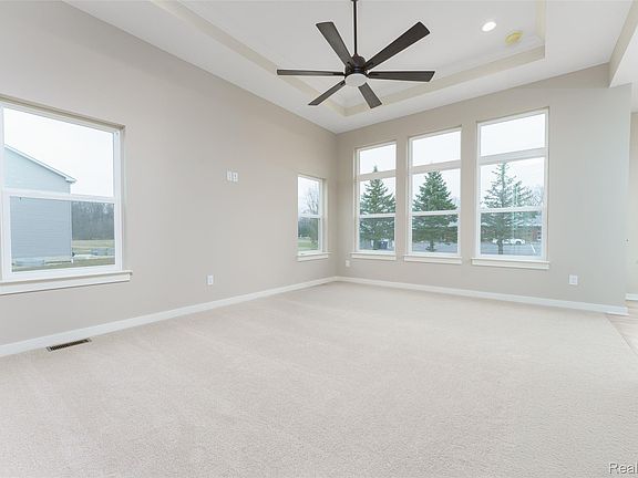 5th image of 539 W Wildwood Dr