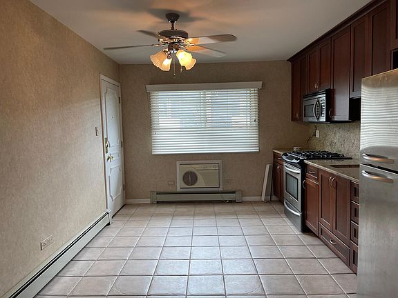 3rd image of 18542 Christina Dr #10