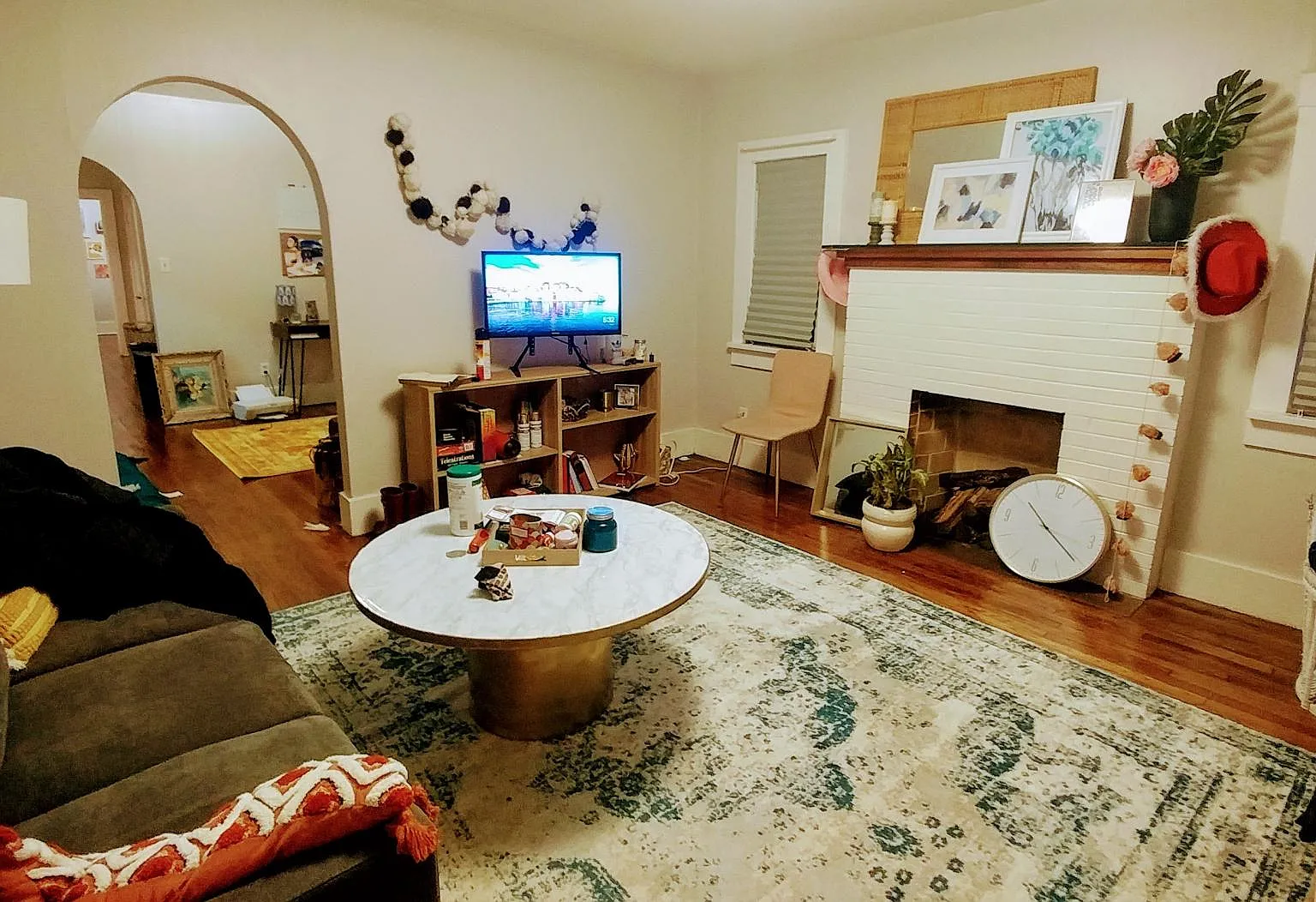 1 bed, 830 sqft, $1,100 — Photo 1